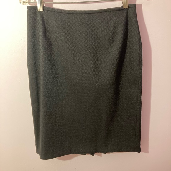 Tahari Suit Set - Picture 11 of 15